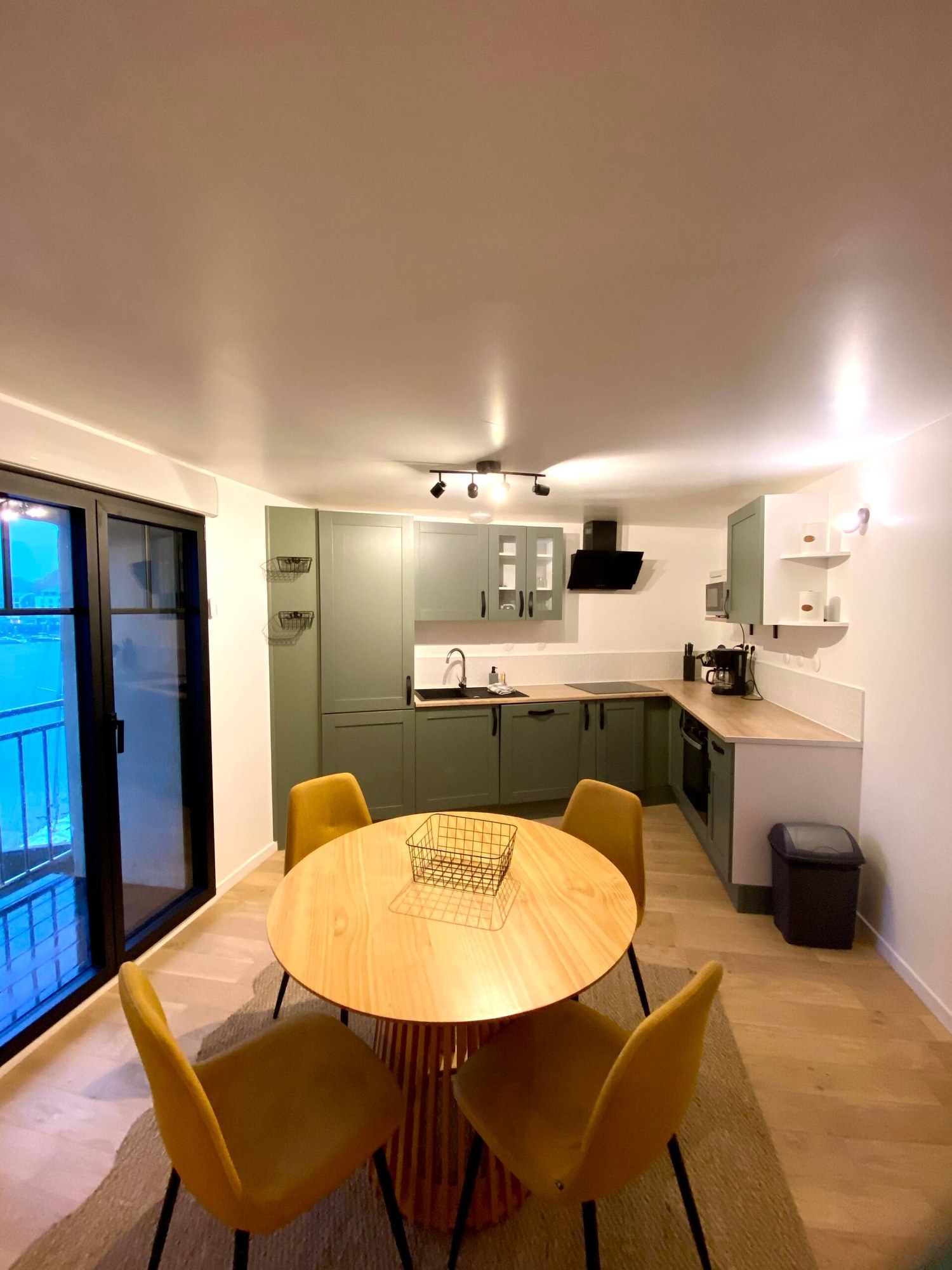 Cuisine et table ronde